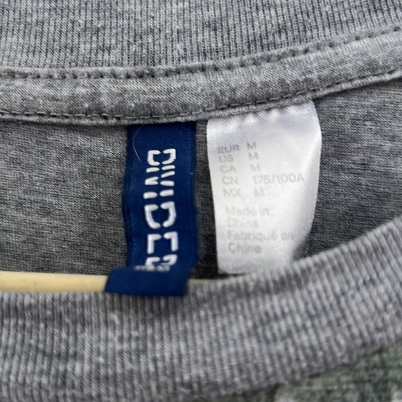 Divided Tee - Picture 4 of 4